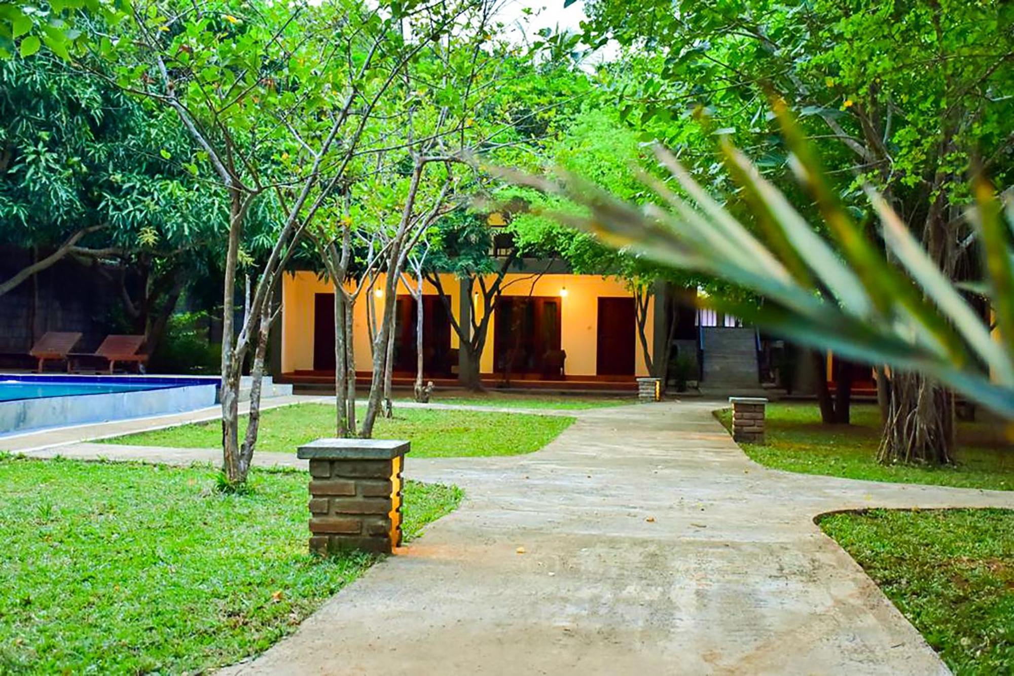 Tropicara Resort Sigiriya Bagian luar foto